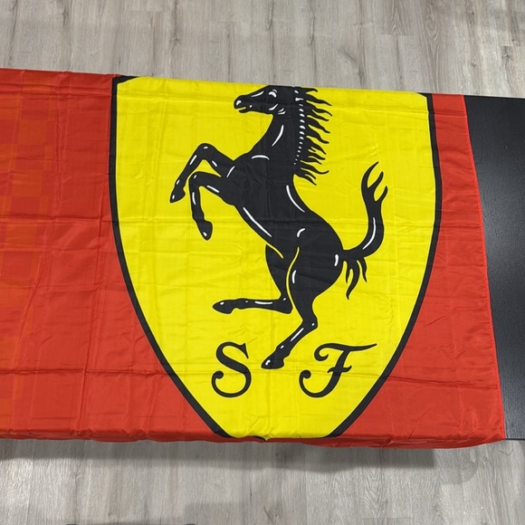 Ferrari XL Racing Flag - Picture 3 of 5